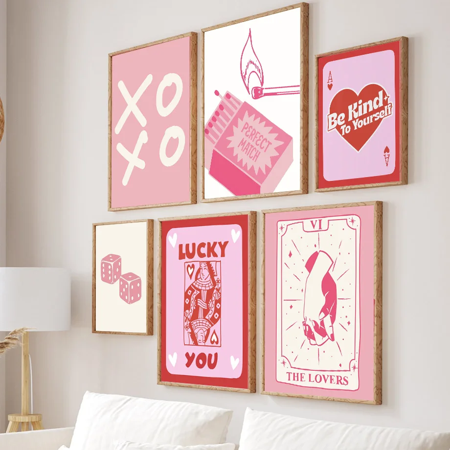 لوحة فنية وردية بتصميم ملكة ال - مراجعة Home Decor Y2K وسعره